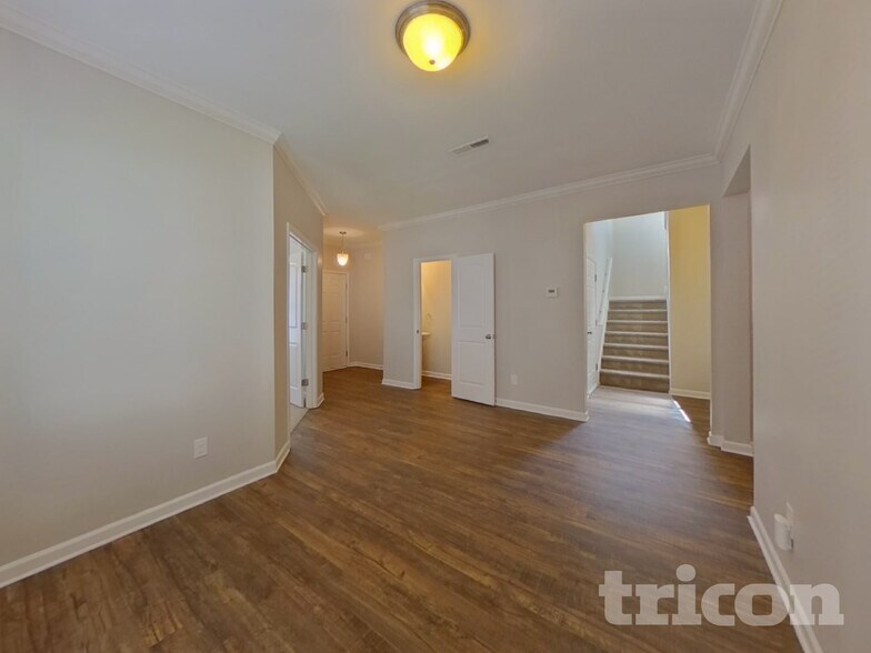 Building Photo - 703 Rook Rd