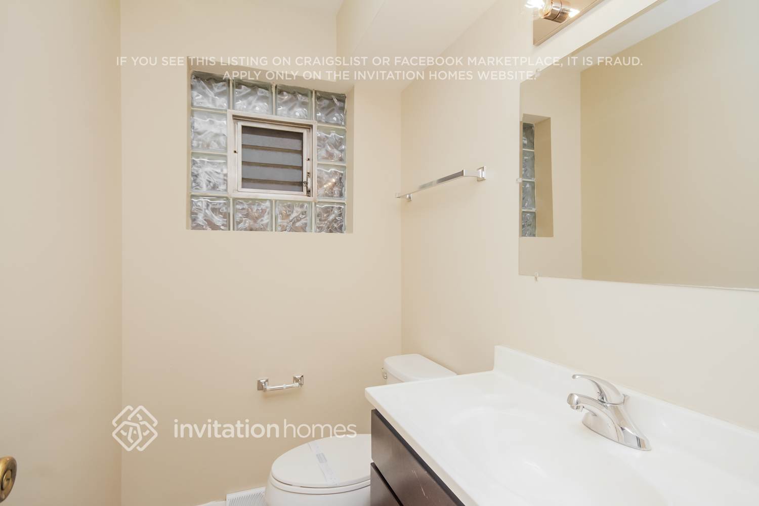 Building Photo - 3832 East Ave