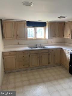 Building Photo - 813 S Reading Ave