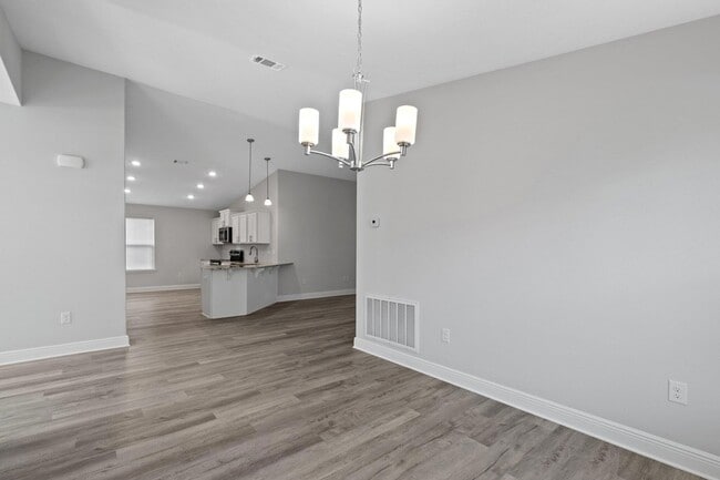 Building Photo - 571 Riverwalk Cir