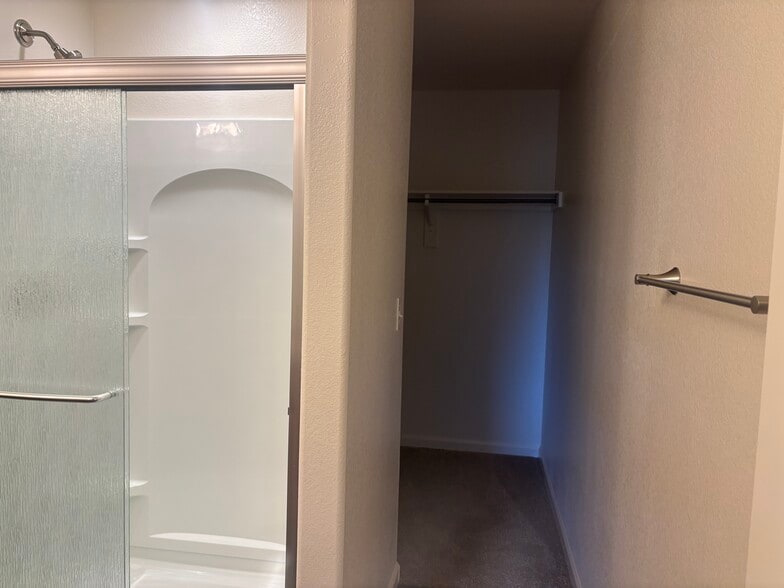 Building Photo - 4355 24th Street Rd