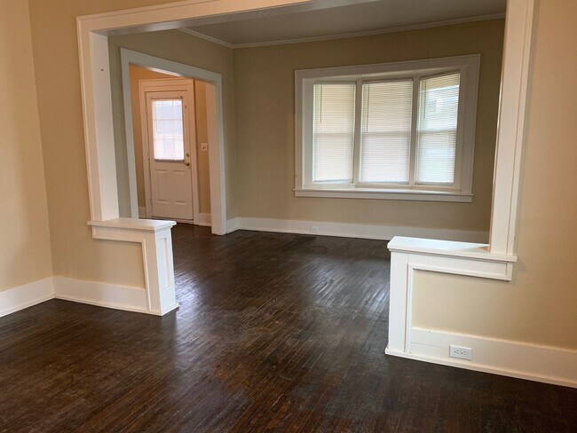 Building Photo - Three Bedroom Home in Northeast Grand Rapids