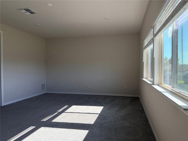 Building Photo - 19259 Briarbrook Dr