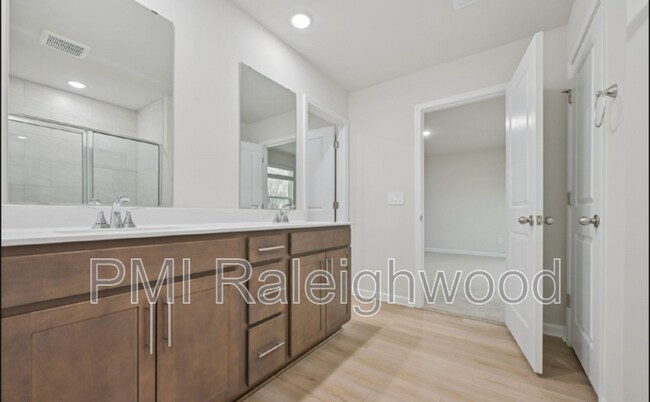 Building Photo - 540 Bridger Dr