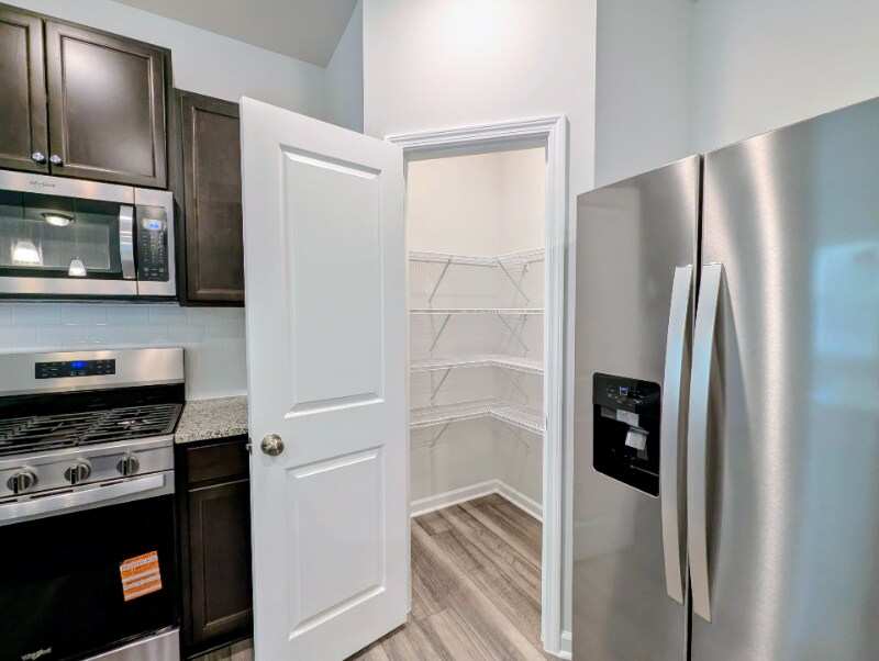 Building Photo - 684 Ben Ledi Ct