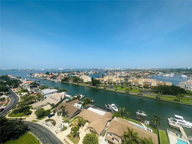Building Photo - 5950 Pelican Bay Plaza S