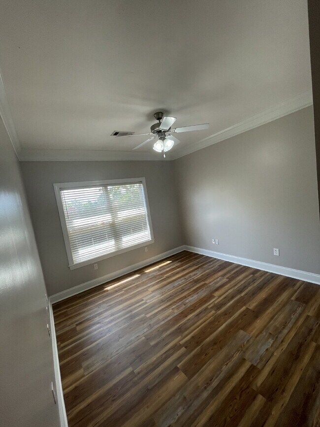 Building Photo - 15 Aspen Loop