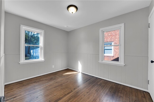 Building Photo - 2703 Hearthstone Rd