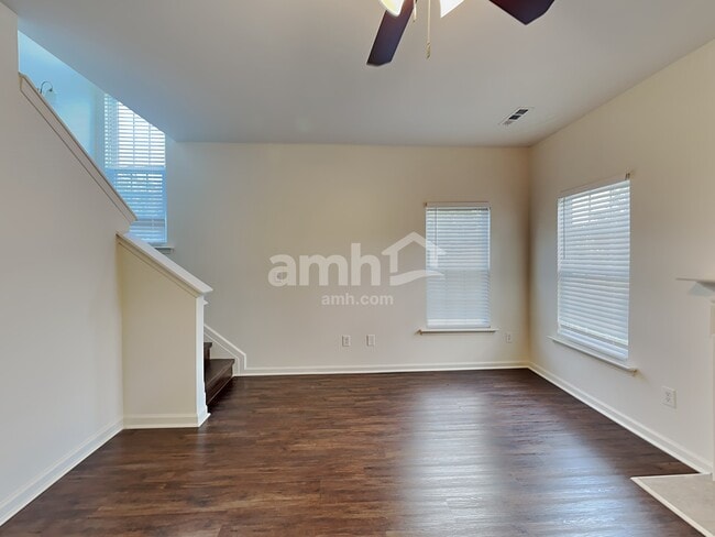 Building Photo - 415 Caperton Way