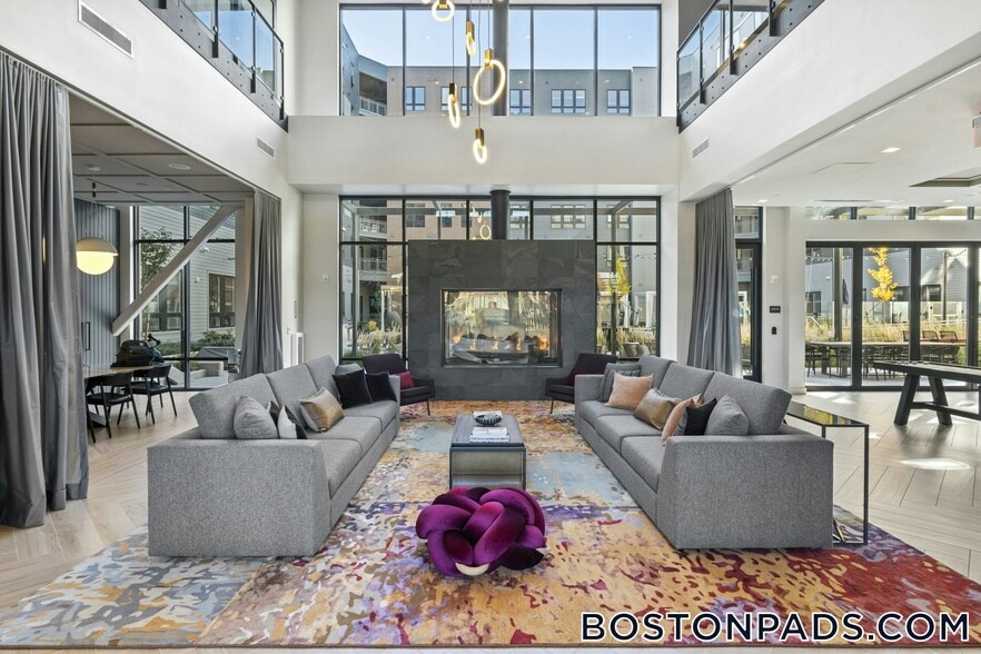 Building Photo - 120 Commerce Way