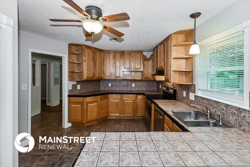 Building Photo - 3087 Newmarket Dr