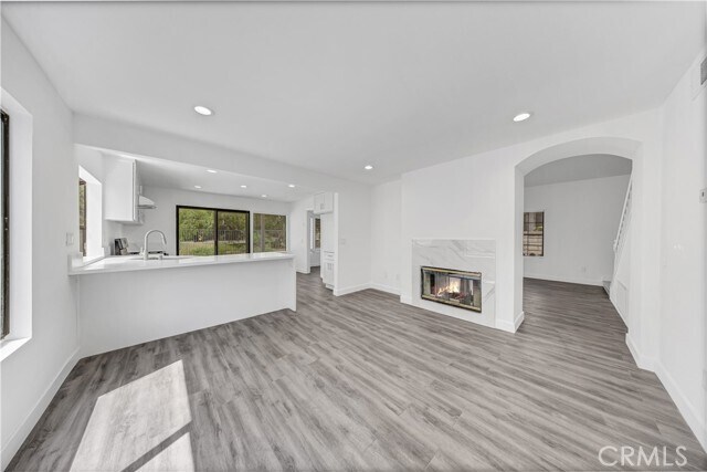 Building Photo - 6289 Sunny Meadow Ln