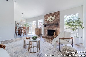 Building Photo - 1142 Churing Dr