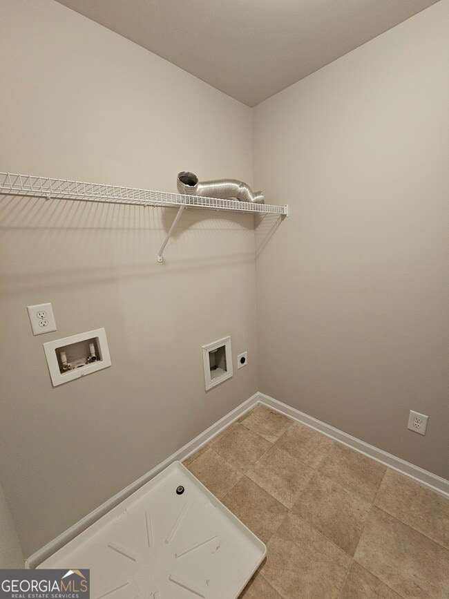 Building Photo - 6056 Oak Bend Ct