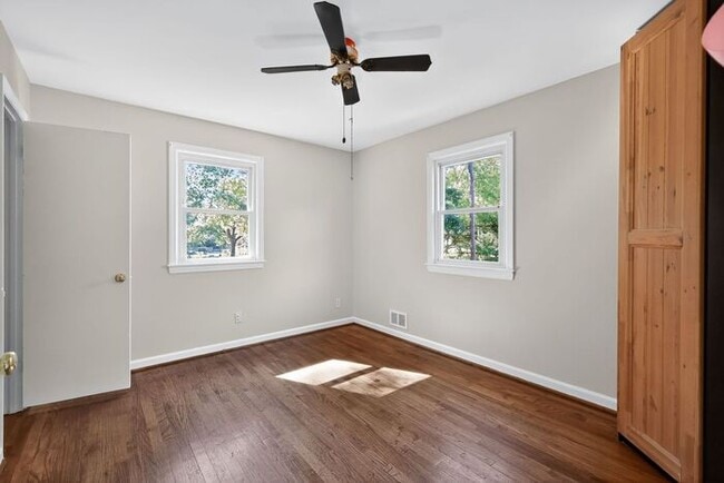 Building Photo - 9621 Narragansett Pkwy