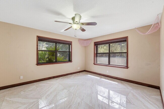 Building Photo - 12356 61st St N