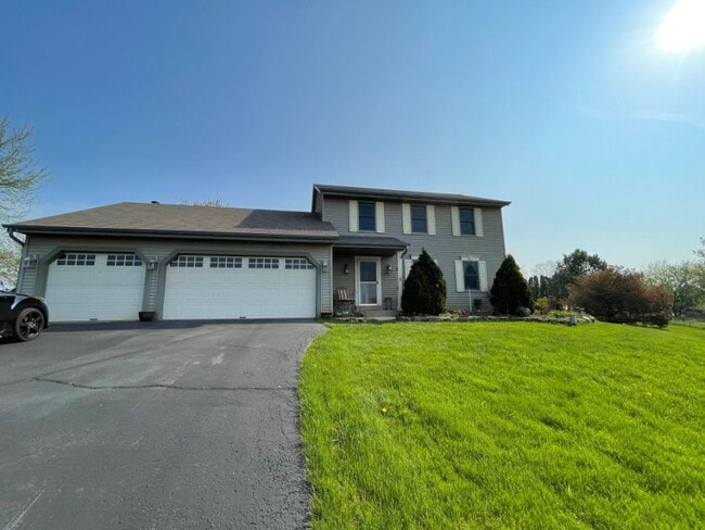 Primary Photo - N93W27616 Quail Holw Ct