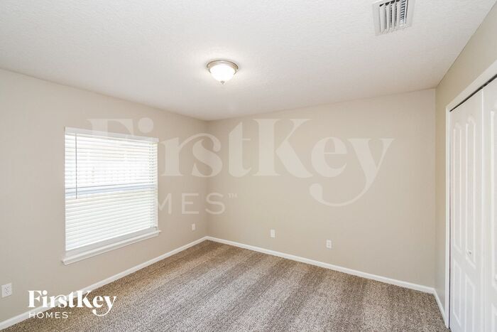 Building Photo - 86245 Sand Hickory Trail