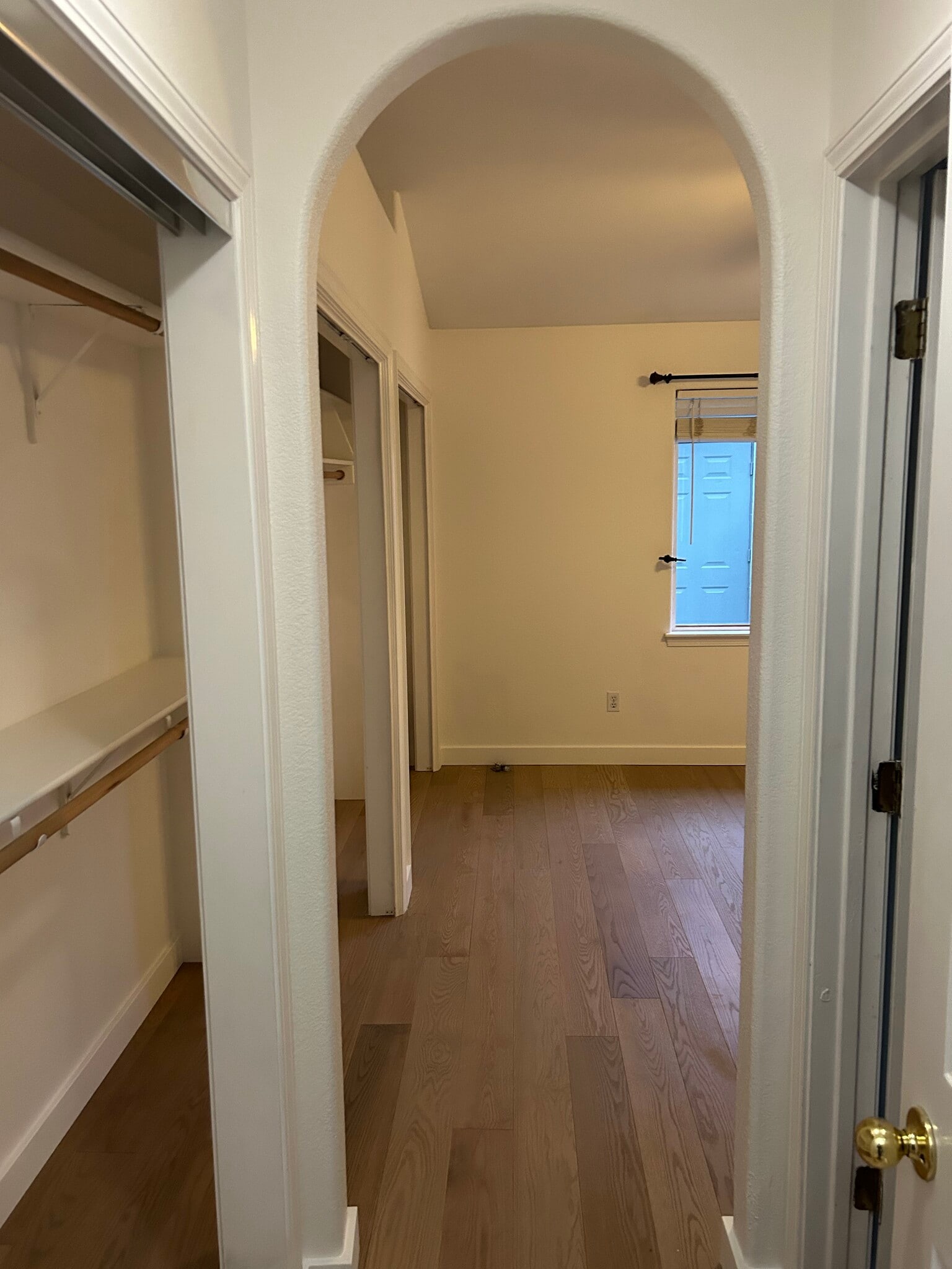 Building Photo - 3720 E Presidential Dr