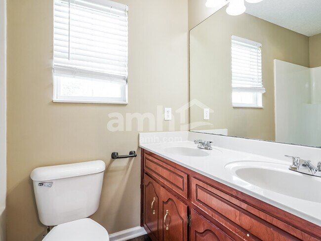 Building Photo - 3494 Sandpiper Dr