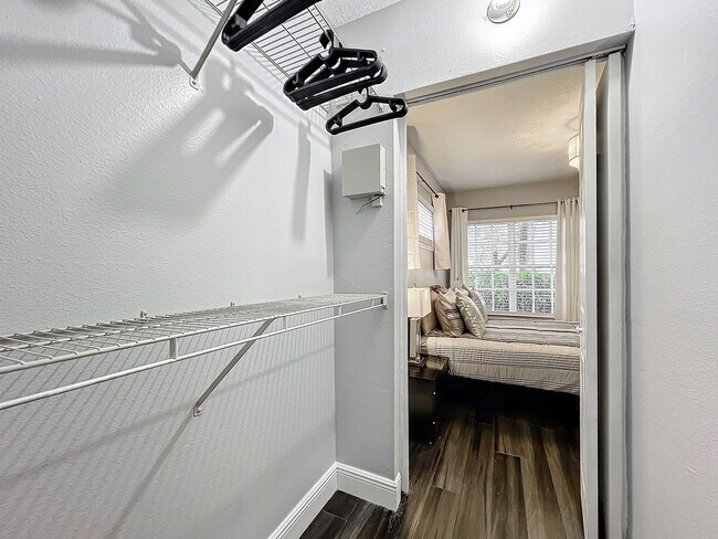 Building Photo - South Kirkman Road, Orlando, FL 32811 - 2 BR 2 BA condo