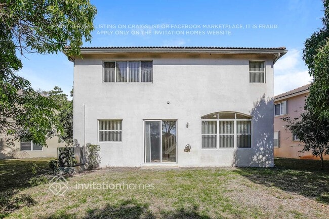 Building Photo - 7898 NW 17th Pl