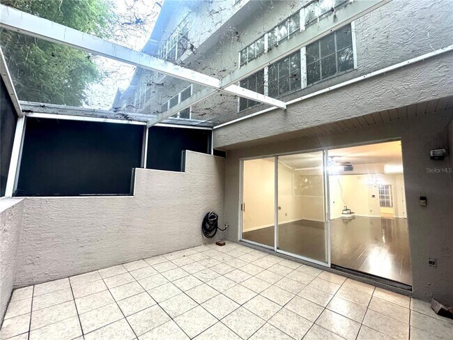 Building Photo - 2800 Countryside Blvd