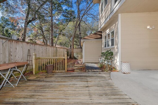 Building Photo - 15 S Avonlea Cir