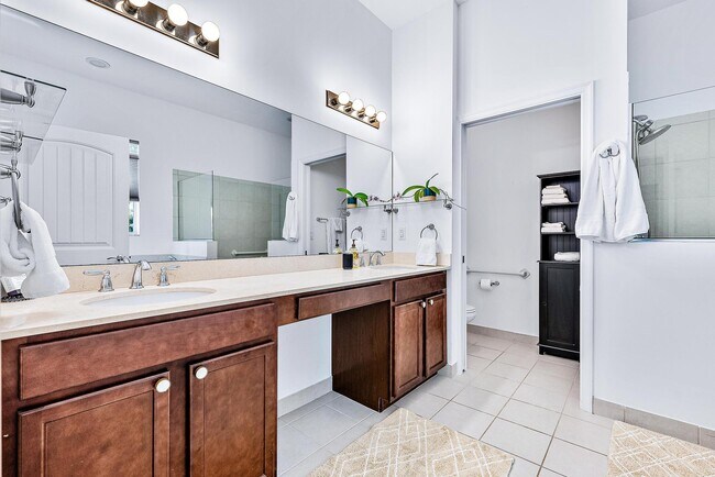 Building Photo - 7075 Limestone Cay Rd