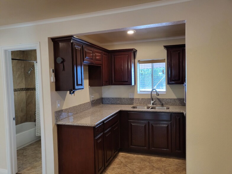 Building Photo - 32771 Whispering Palms Trail