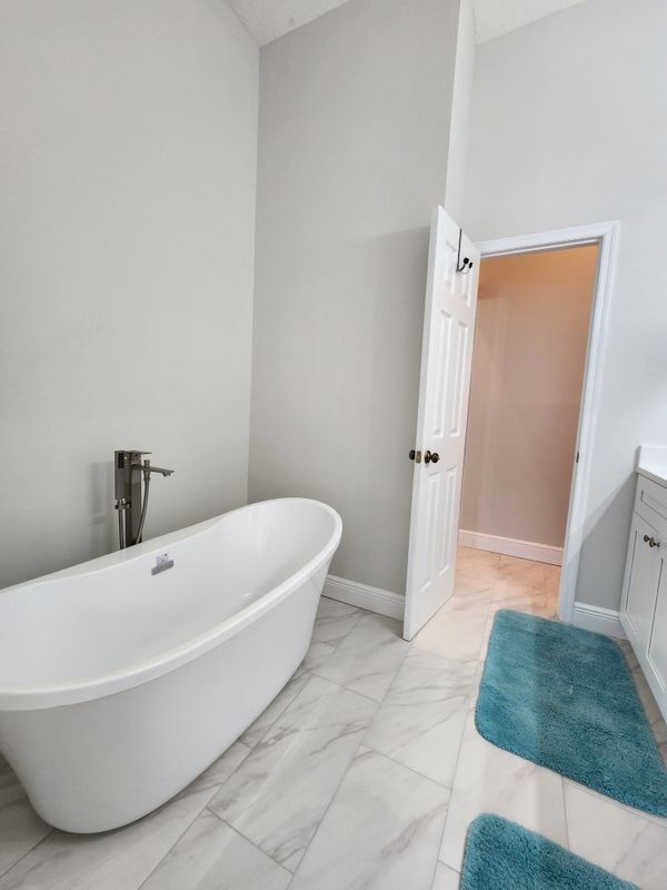 Building Photo - 1101 Pinellas Bayway S