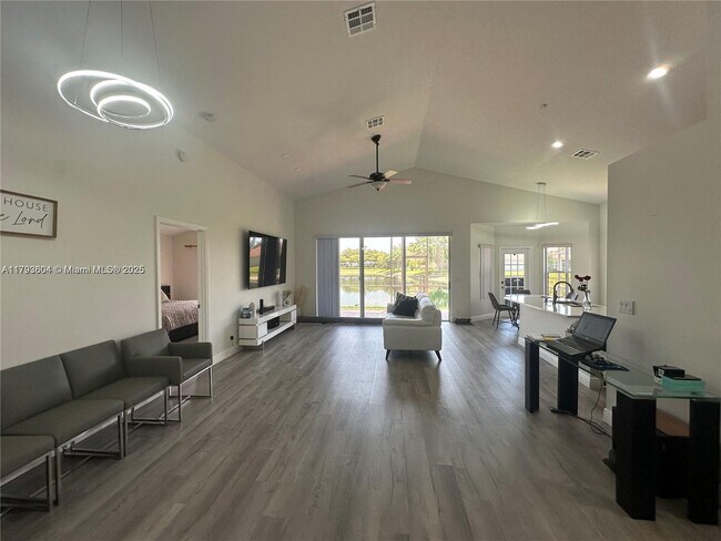 Building Photo - 22040 Altona Dr