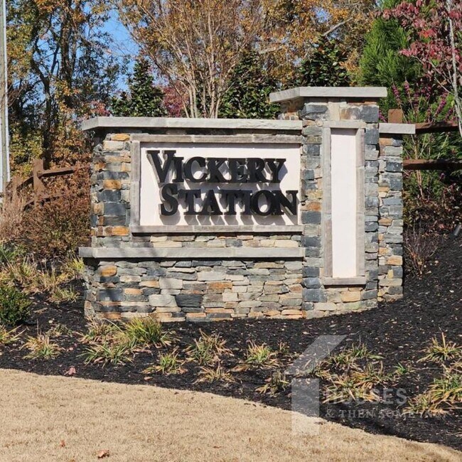 Building Photo - 185 Vickery Rd