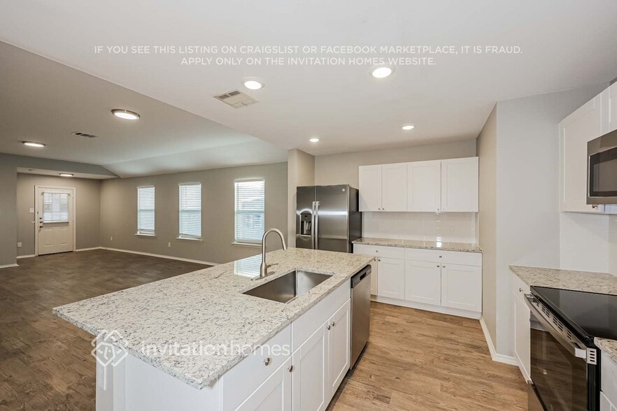 Building Photo - 112 Pony Ct