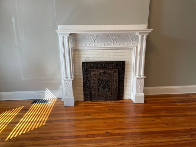 Building Photo - 2-Bedroom on Patterson Park in Highlandtow...