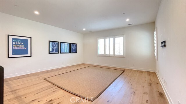Building Photo - 94 Interstellar