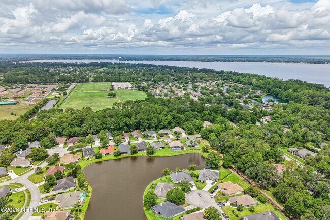 Building Photo - 1629 Sandy Springs Dr
