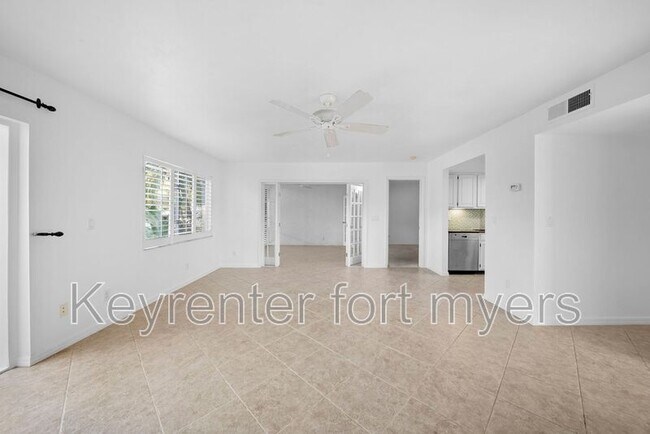 Building Photo - 3052 Kings Lake Blvd