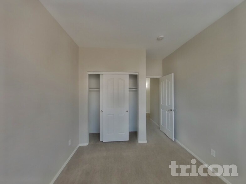 Building Photo - 12566 W Monterey Way