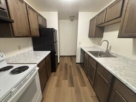 Building Photo - Sunset Lane Apartments