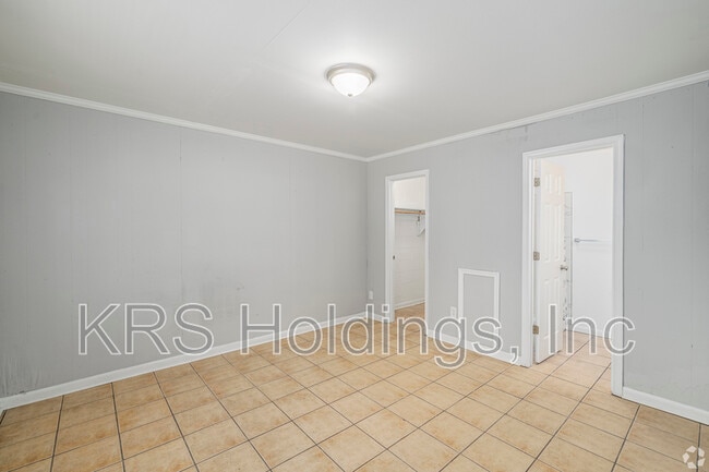 Building Photo - 6745 US-1