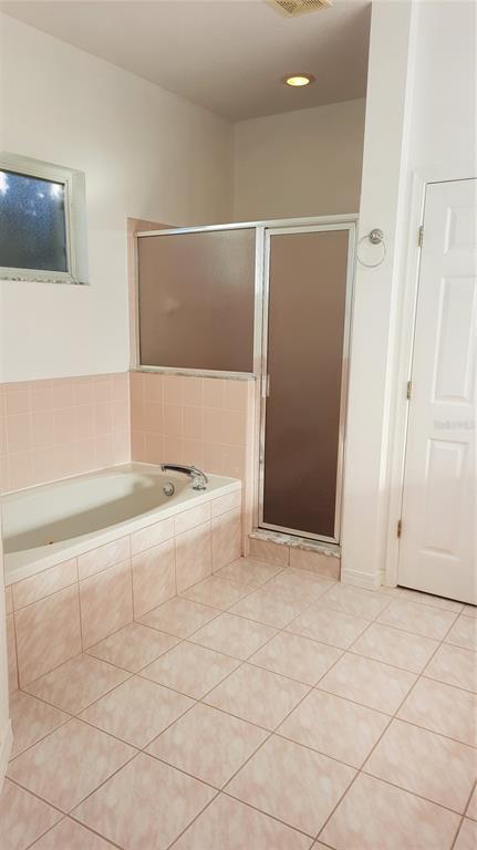 Building Photo - 58 Burning Bush Dr