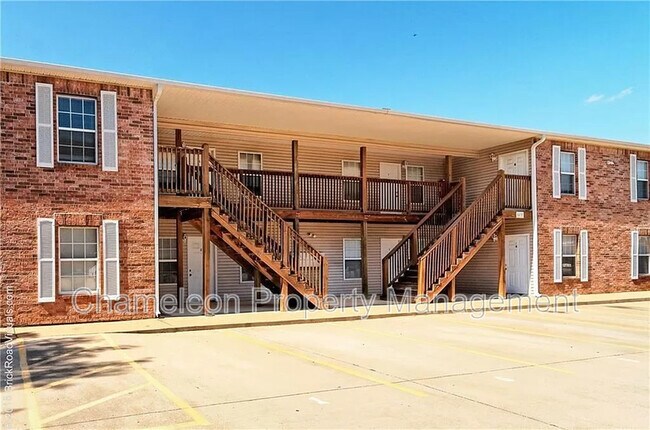 Building Photo - 1425 Sligo St