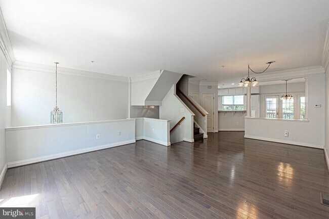 Building Photo - 107 Colville Dr