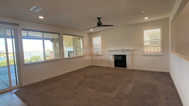 Building Photo - 17823 Taft Dr