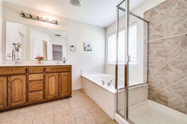 Building Photo - 15899 Bull Run Dr
