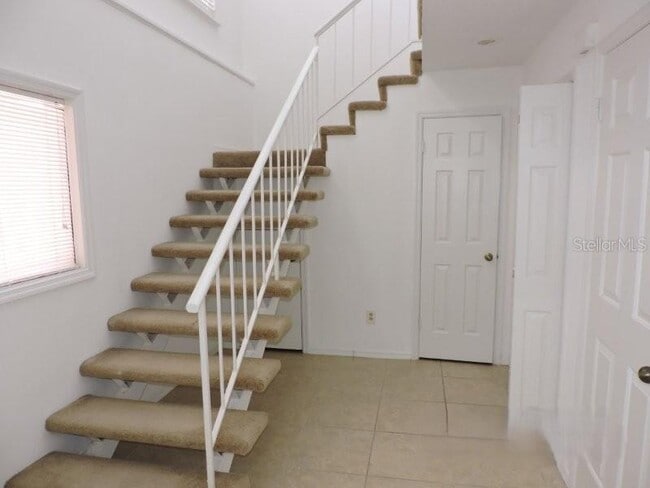 Building Photo - 8238 Sandpoint Blvd