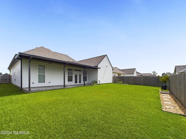 Building Photo - 316 Redfern St