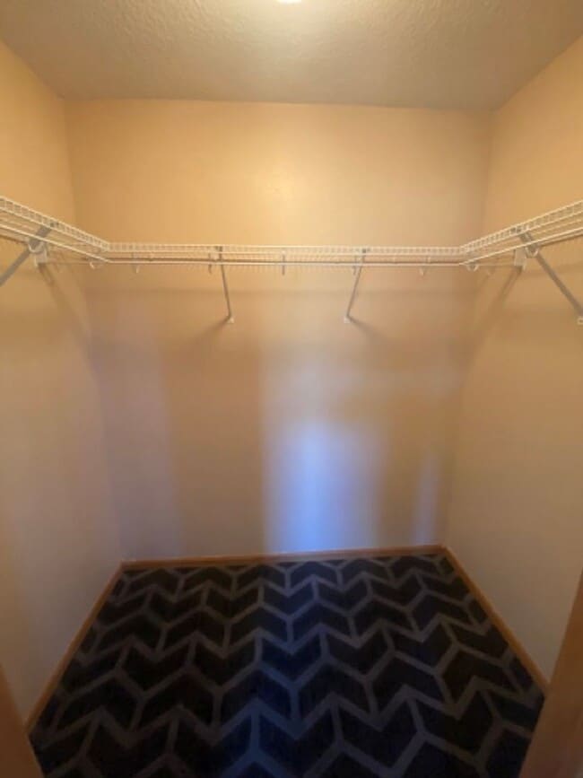 Building Photo - 3044 SW Sharmin Ln