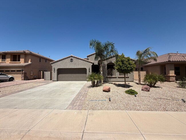 Building Photo - 2486 E Dulcinea Trail
